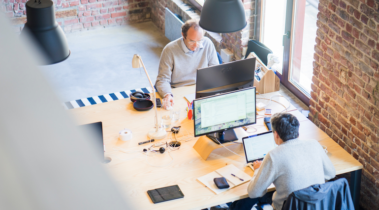 5 Main Differences Between Company Products & Startups